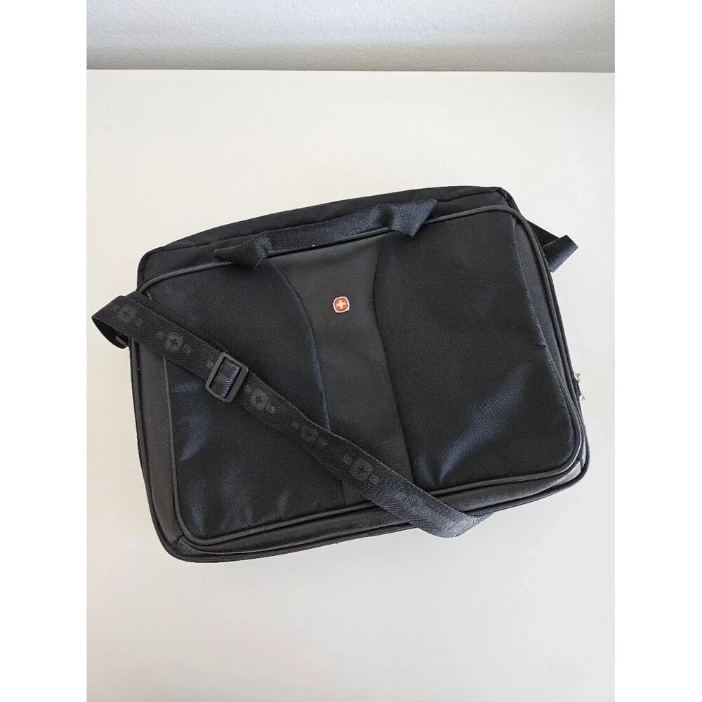 SwissGear Adjustable ProCheck Black Laptop 14